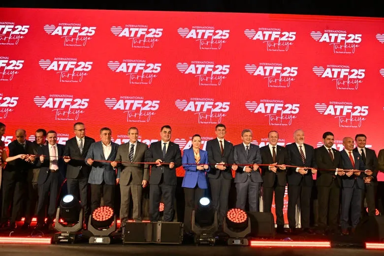 Antalya Büyükşehir Belediye Başkan Vekili Büşra Özdemir Turizm Fuarı