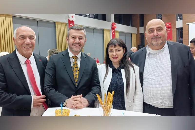 Karabük Belediye Başkanı Özkan Çetinkaya, Almanya Zossen Belediye Başkanı Wiebke Şahin ve İş İnsanı Tarkan Şahin ile Görüştü